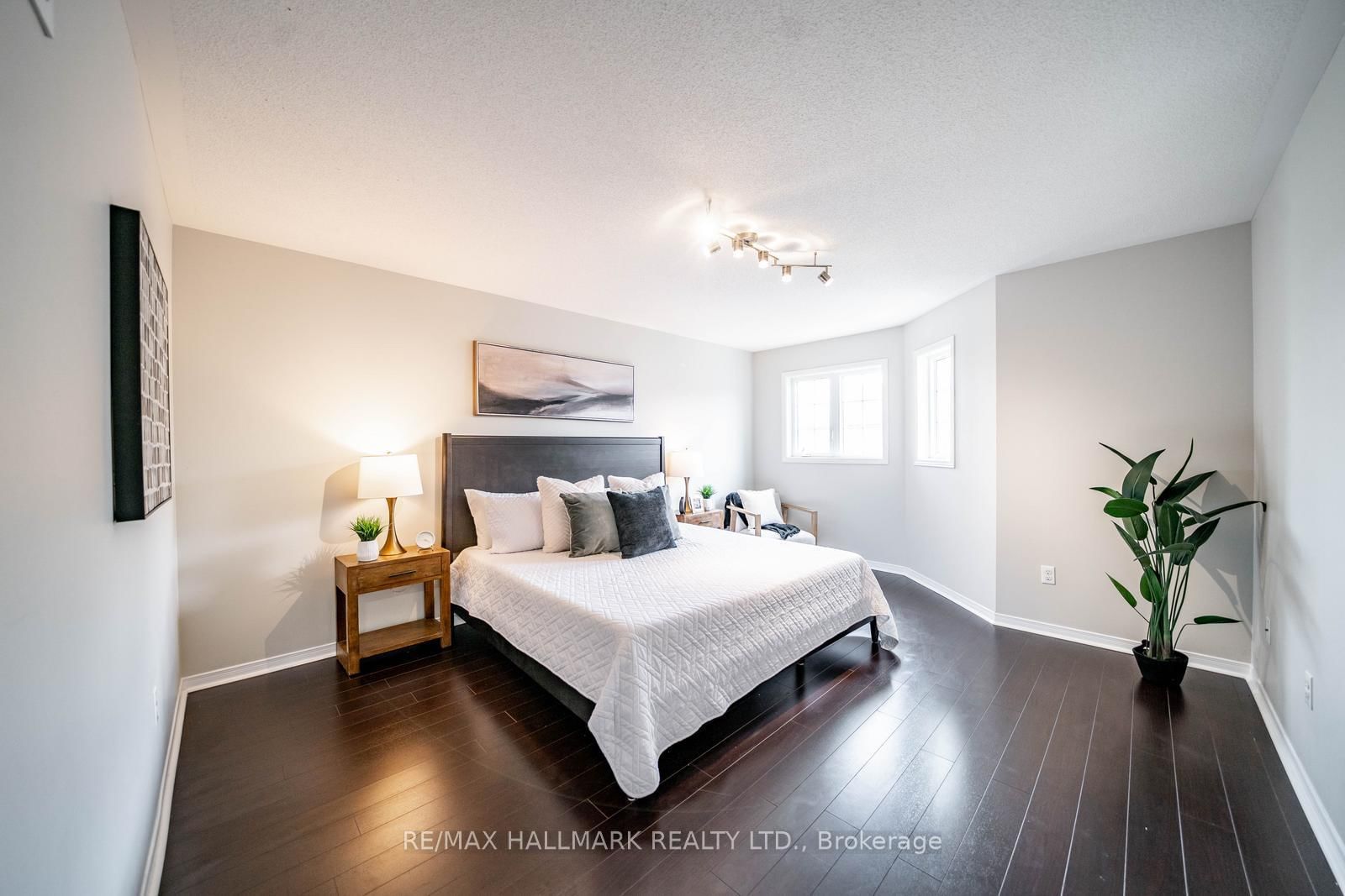 85 Vera Lynn Crescent • Whitchurch-Stouffville, ON photo 22