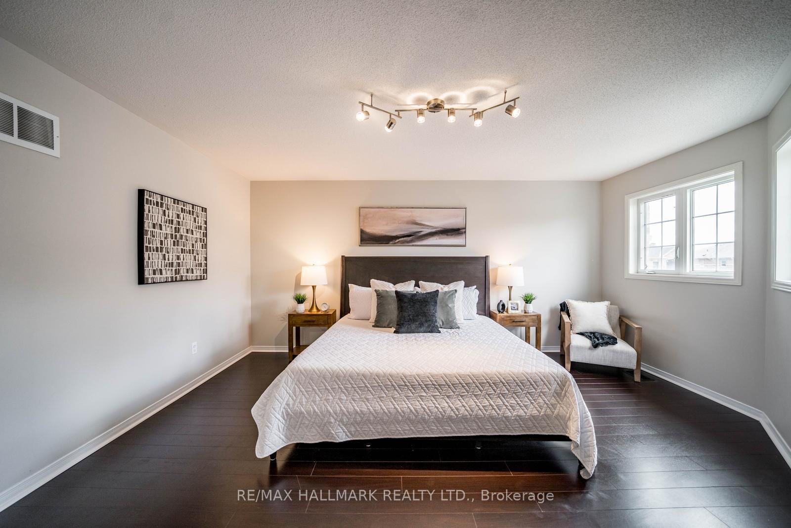 85 Vera Lynn Crescent • Whitchurch-Stouffville, ON photo 25