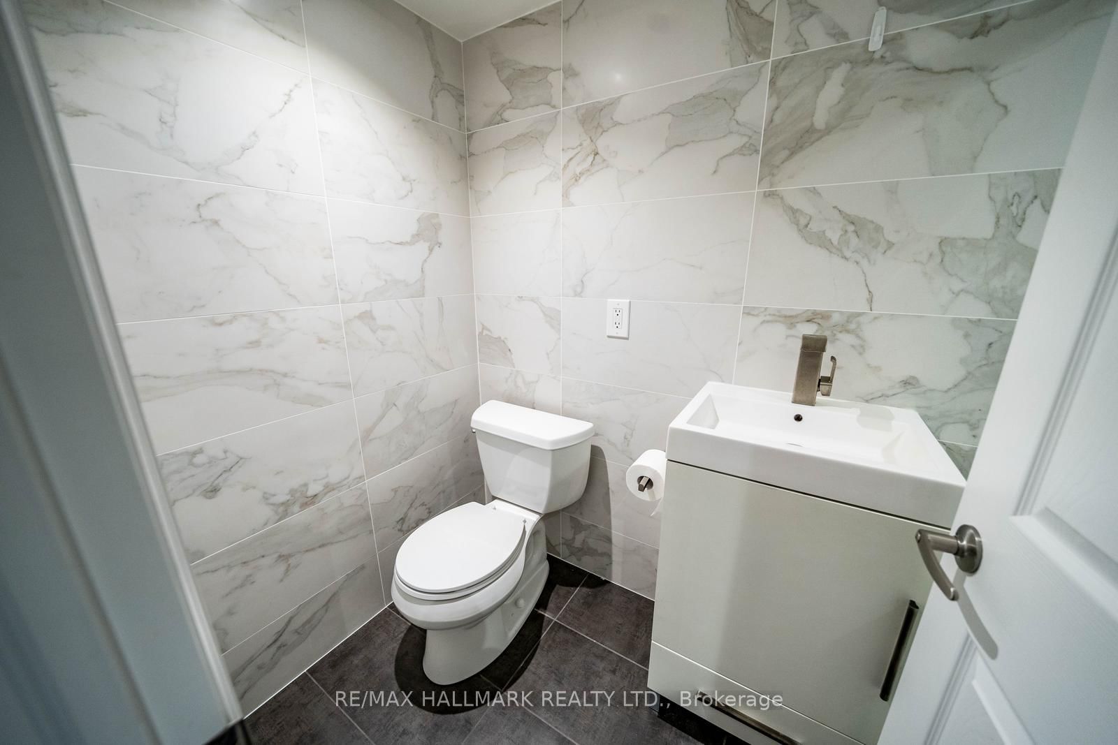 85 Vera Lynn Crescent • Whitchurch-Stouffville, ON photo 38