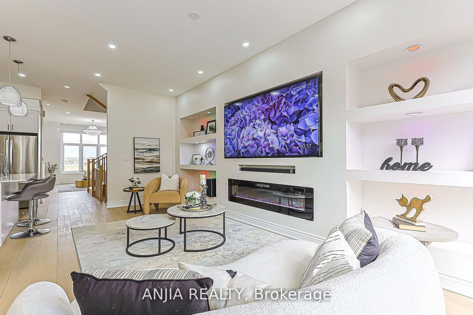 45 Kahshe Lane • Richmond Hill, ON photo 13