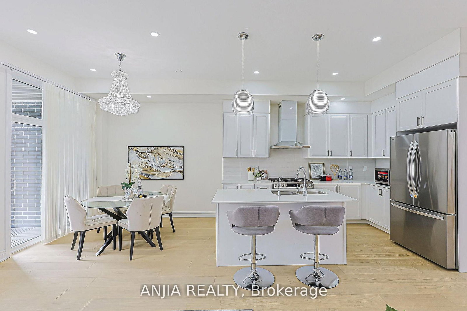 45 Kahshe Lane • Richmond Hill, ON photo 18