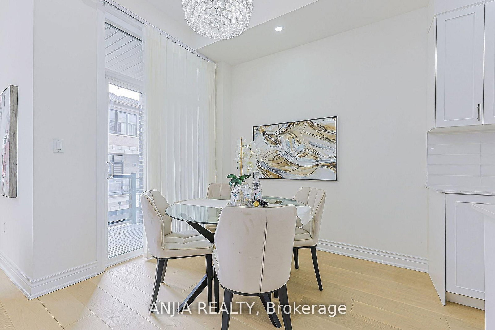 45 Kahshe Lane • Richmond Hill, ON photo 24