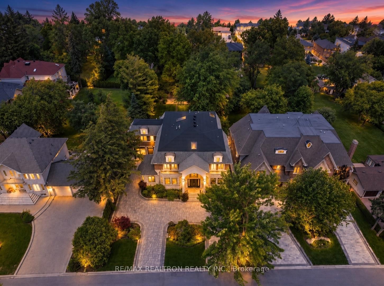 45 Boyle Drive • Richmond Hill, ON photo 4