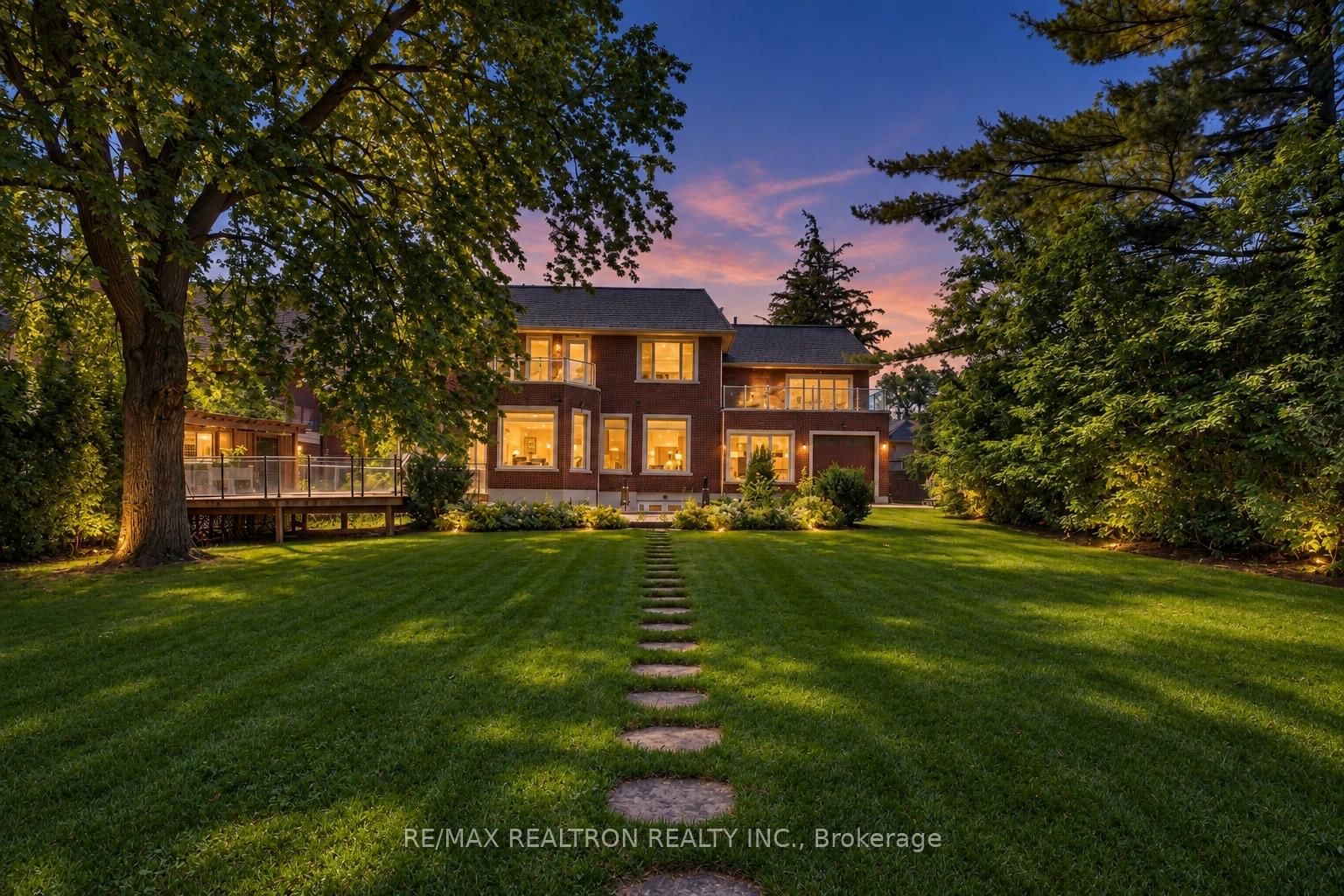 45 Boyle Drive • Richmond Hill, ON photo 6