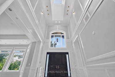 45 Boyle Drive • Richmond Hill, ON photo 9