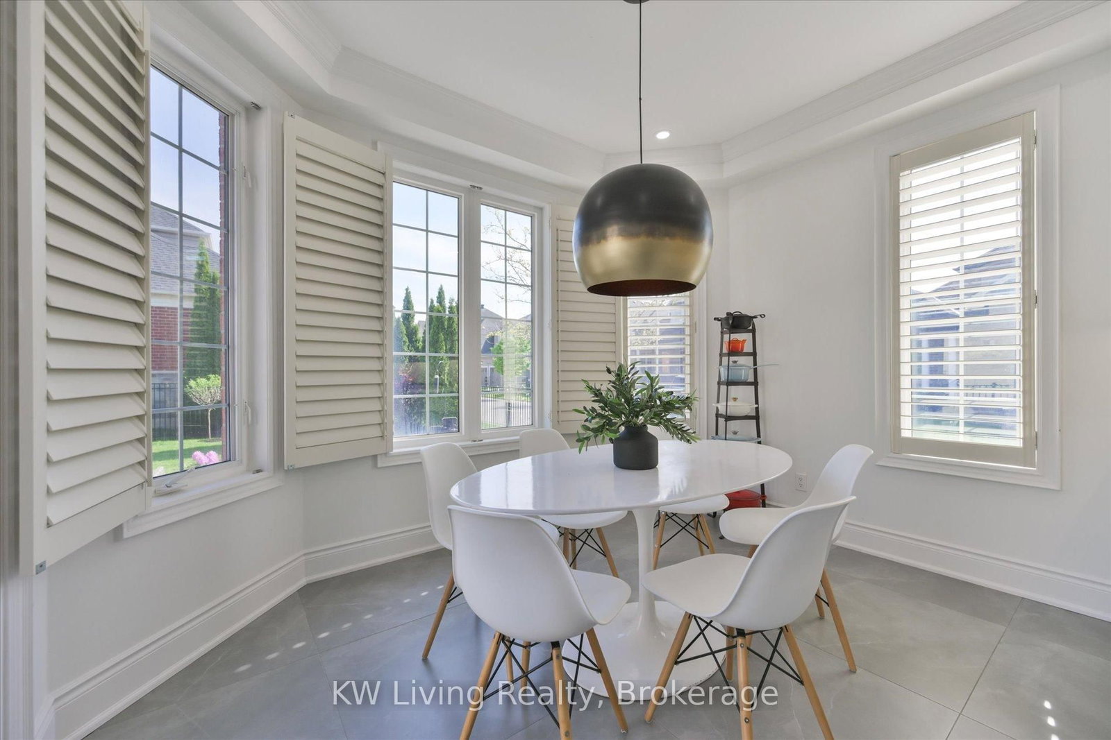 2 Sunrise Ridge Trail • Whitchurch-Stouffville, ON photo 12