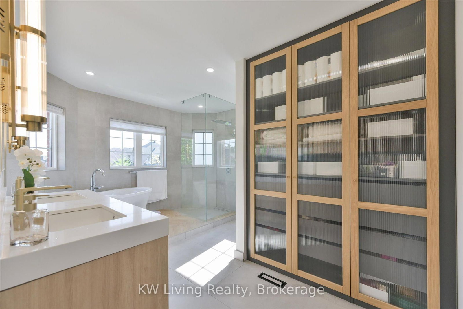 2 Sunrise Ridge Trail • Whitchurch-Stouffville, ON photo 20