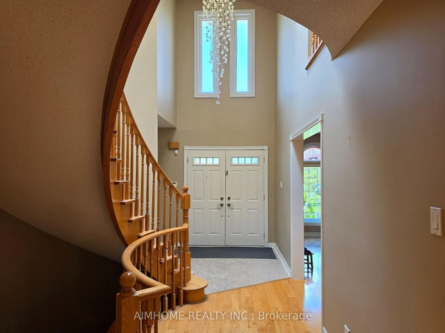 49 Holbrook Court