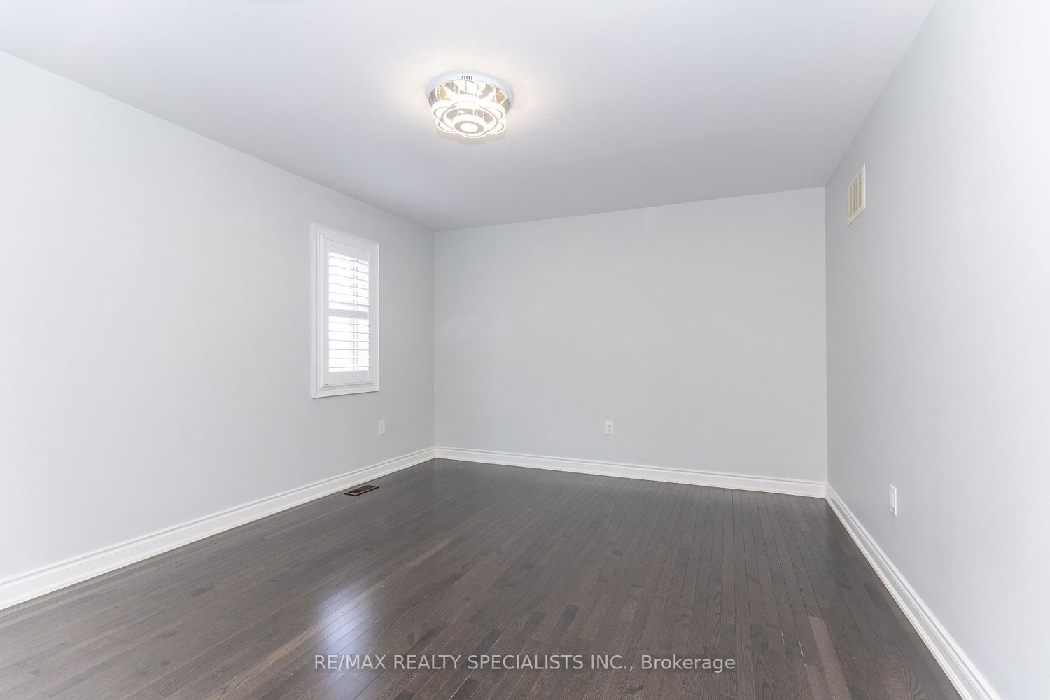 8 W. Dykie Court • Bradford West Gwillimbury, ON photo 39