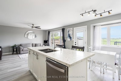 64 John W Taylor Avenue • New Tecumseth, ON photo 9