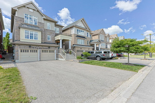 93 Ridge Gate Crescent