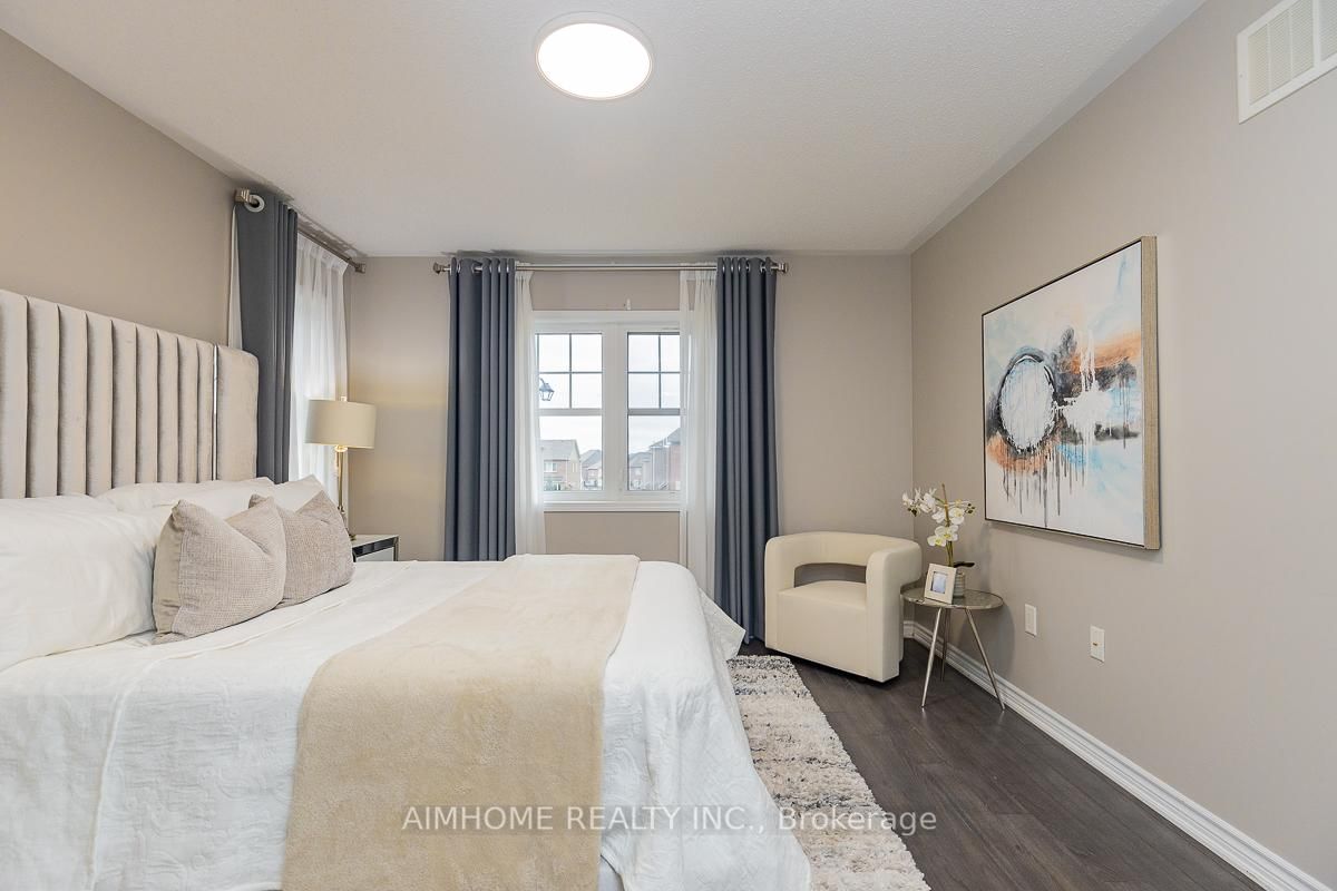 246 Thomas Phillips Drive • Aurora, ON photo 17