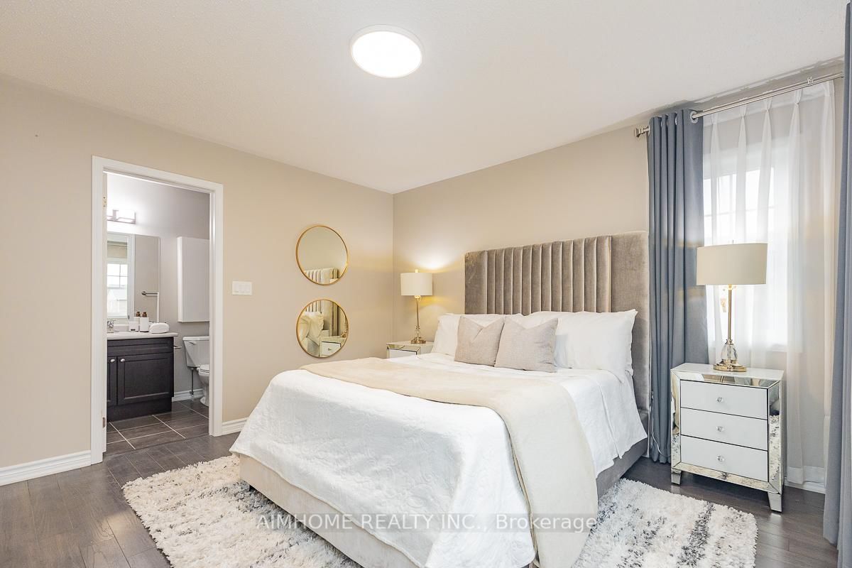 246 Thomas Phillips Drive • Aurora, ON photo 18