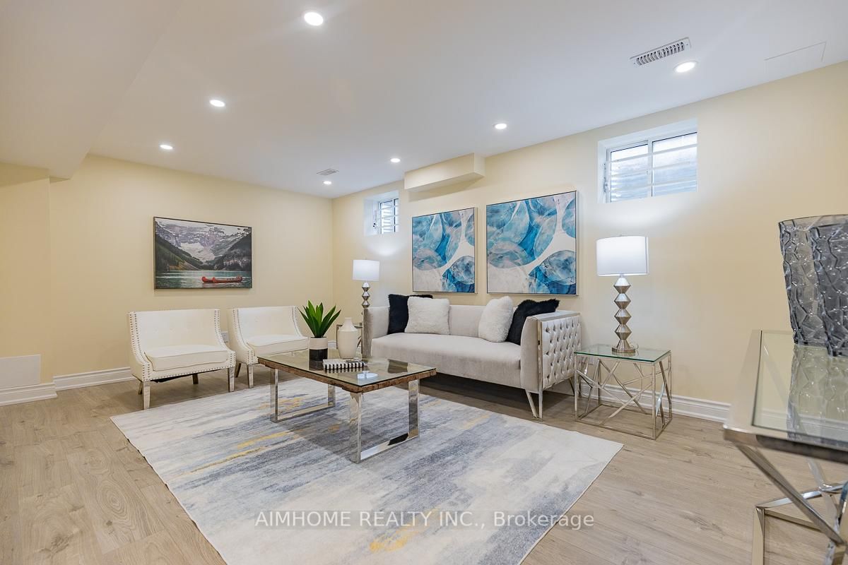 246 Thomas Phillips Drive • Aurora, ON photo 29