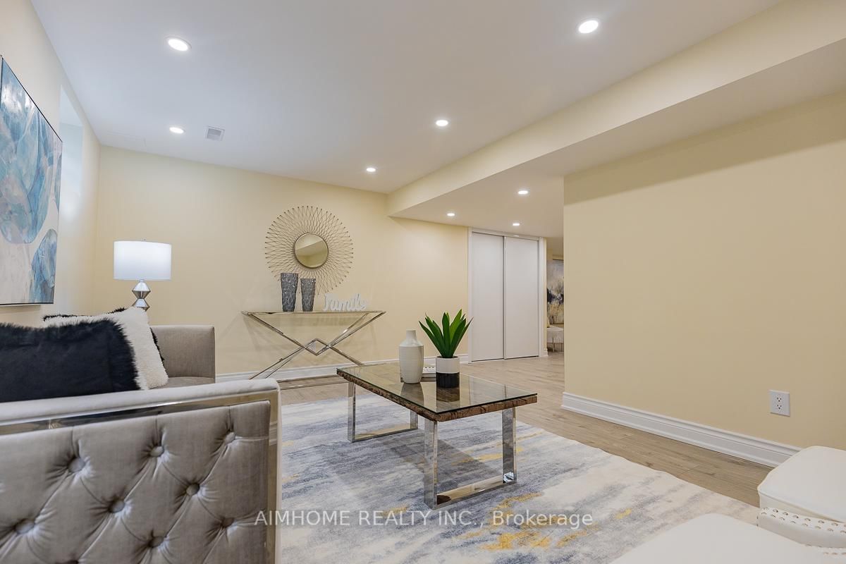 246 Thomas Phillips Drive • Aurora, ON photo 31