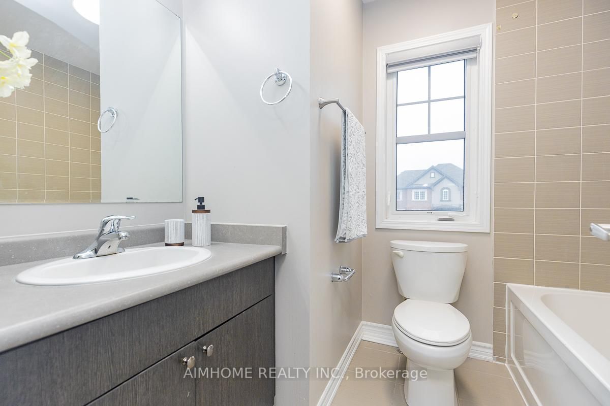 246 Thomas Phillips Drive • Aurora, ON photo 34