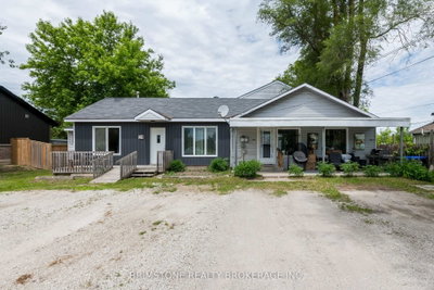 Semi-Detached House for sale at 24 Brentwood Road, Essa, Ontario, L0M 1B2 - Angus - MLS: N13482862