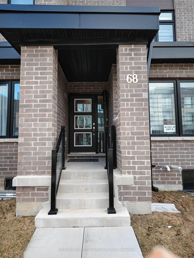 68 Stauffer Crescent