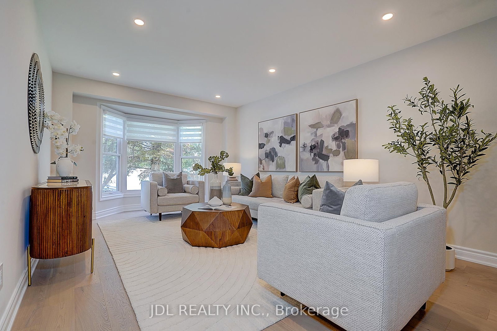 148 Manhattan Drive • Markham, ON photo 5