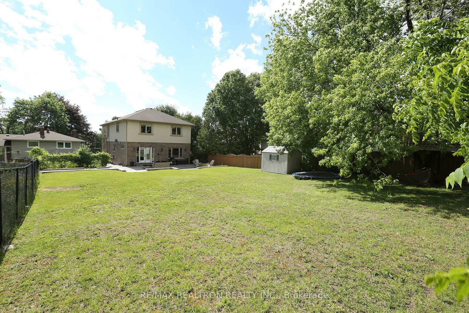 49 Hamilton Drive • Newmarket, ON photo 28
