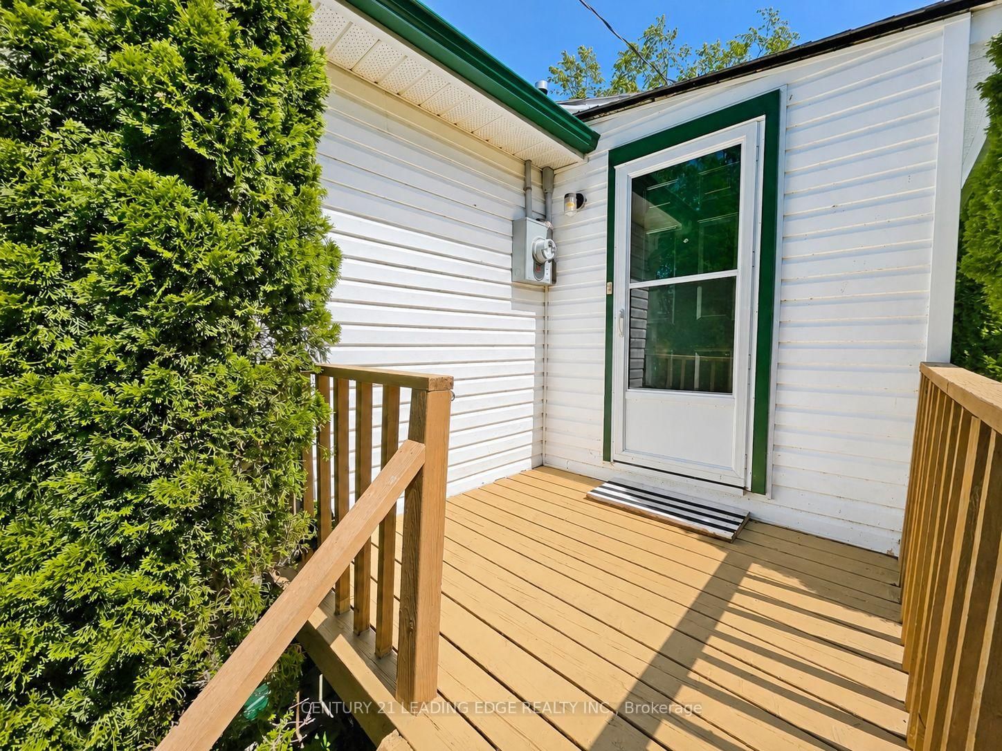101 Clovelly Cove • Georgina, ON photo 6