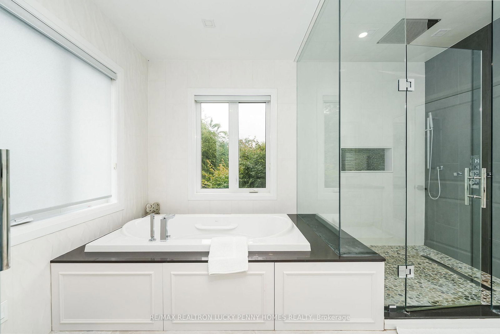 30 Bernadotte Dr, Markham, view 24