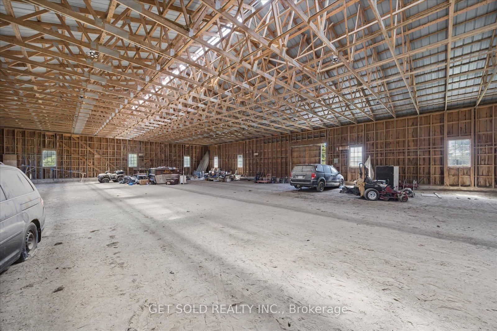 14059 McCowan Road • Whitchurch-Stouffville, ON photo 24