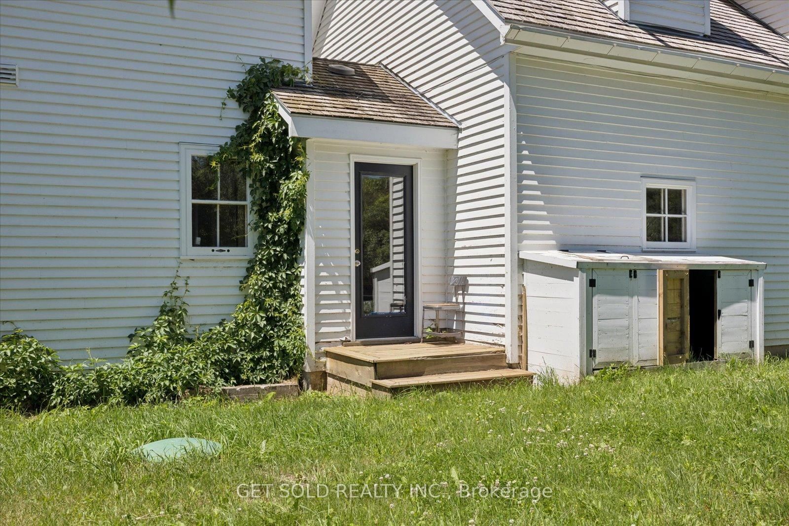 14059 McCowan Road • Whitchurch-Stouffville, ON photo 35