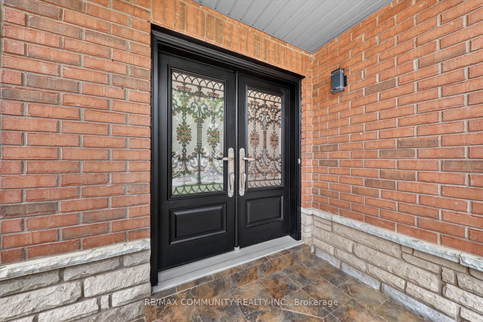 29 W River Forest Street • Markham, ON photo 6