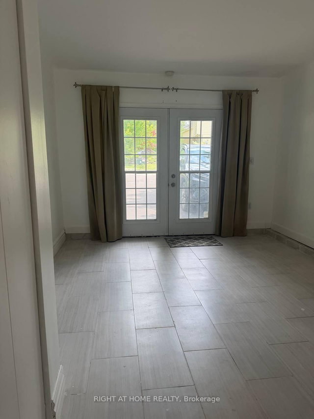 Lower - 278 Waratah Avenue