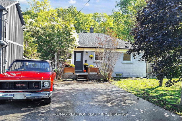 59 Machell Avenue