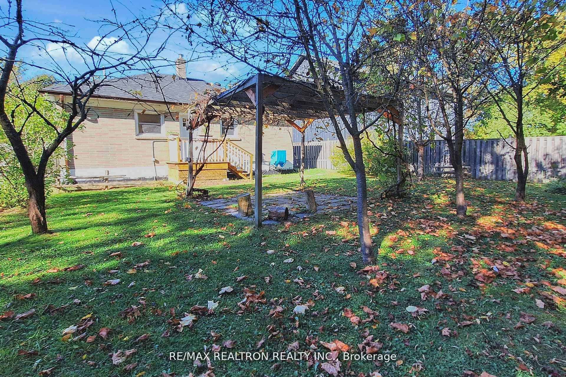 59 Machell Avenue