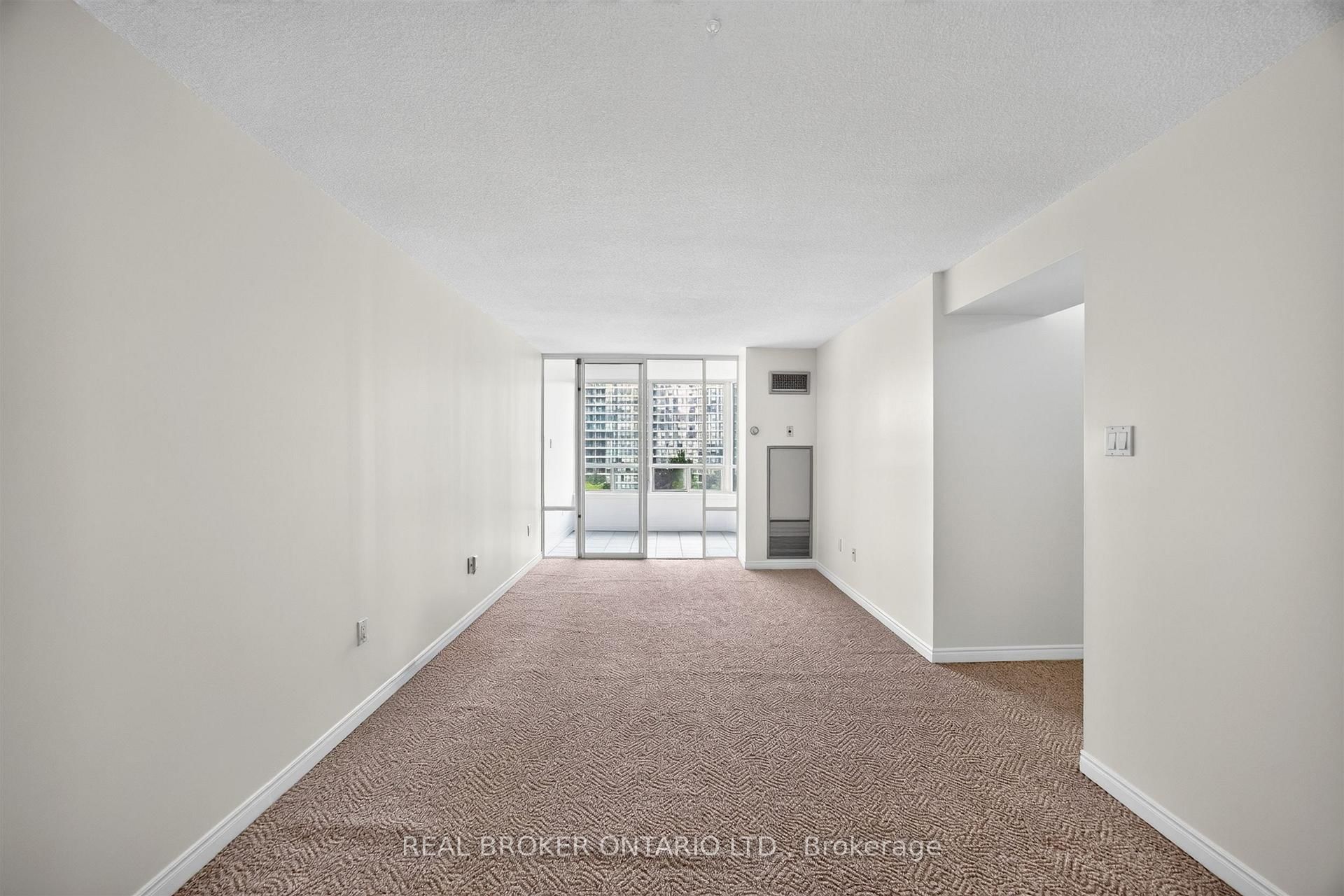 7250 Yonge Street, Unit 501