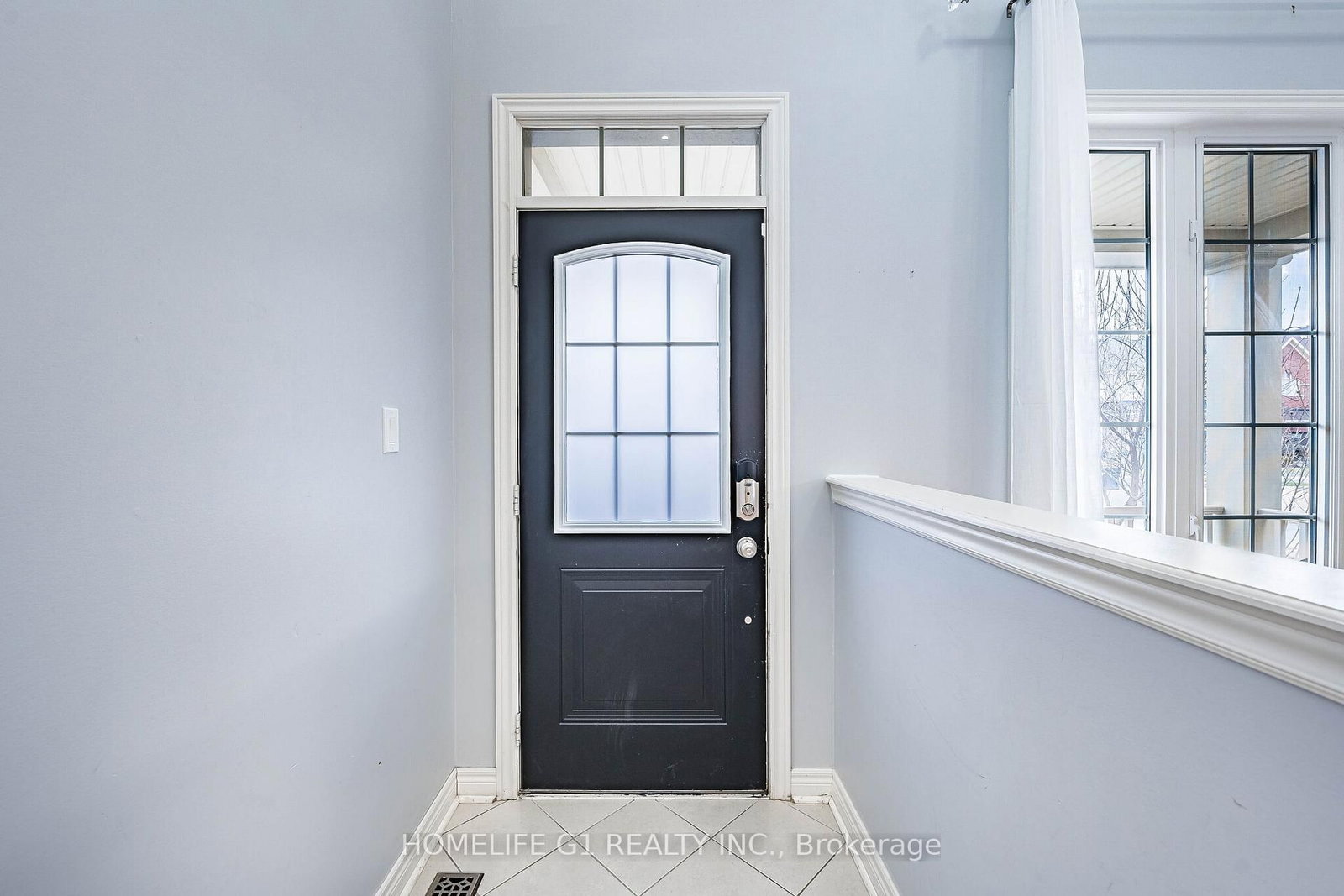 12 Proctor Gate • New Tecumseth, ON photo 3
