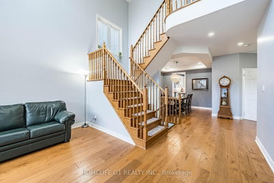 12 Proctor Gate • New Tecumseth, ON photo 5