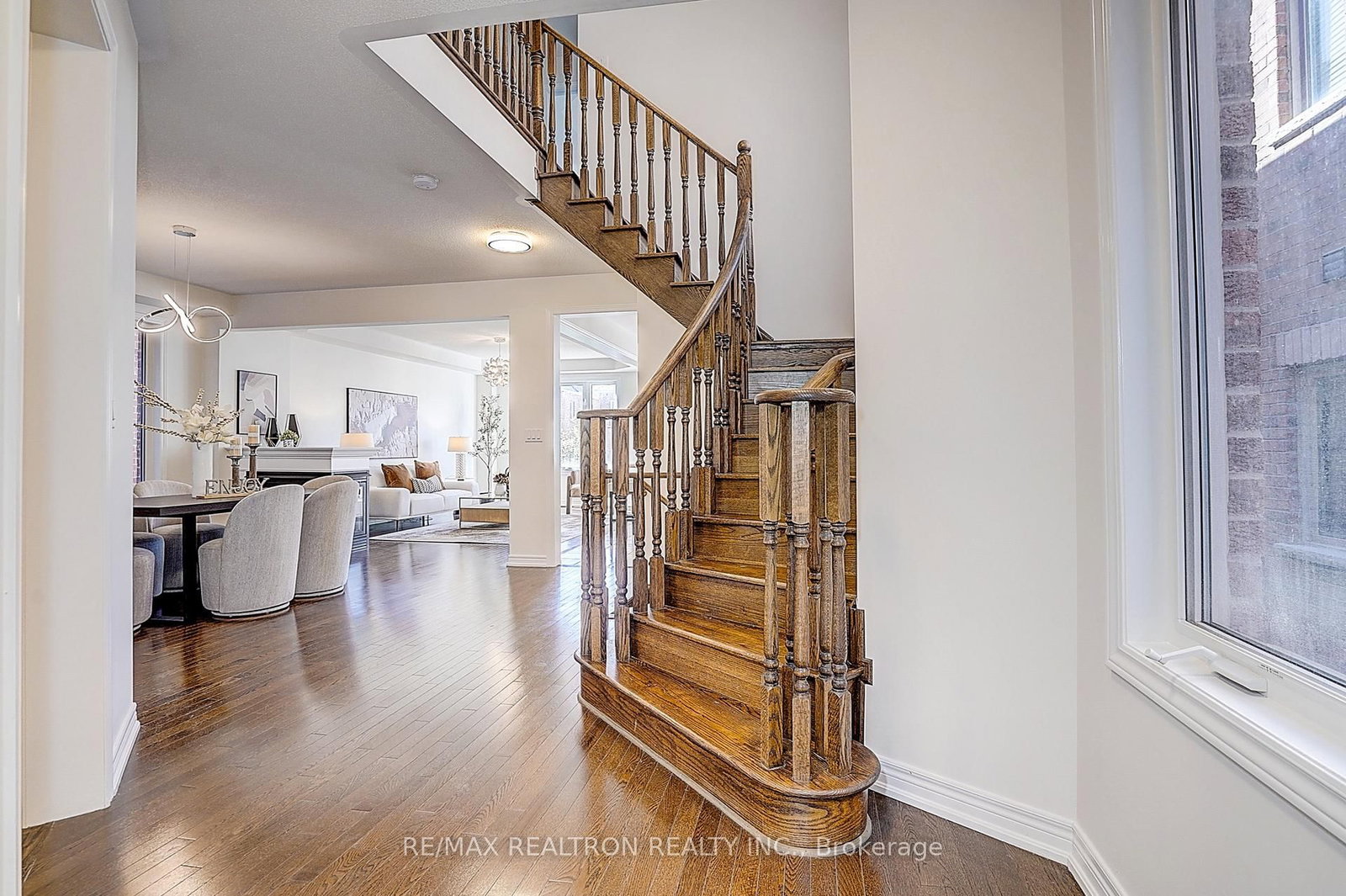 113 Riding Mountain Drive • Richmond Hill, ON photo 3