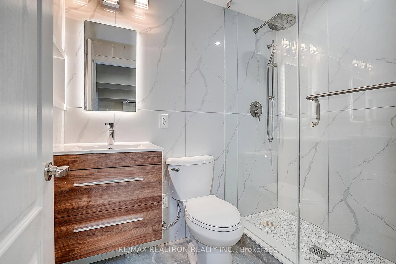 113 Riding Mountain Drive • Richmond Hill, ON photo 45