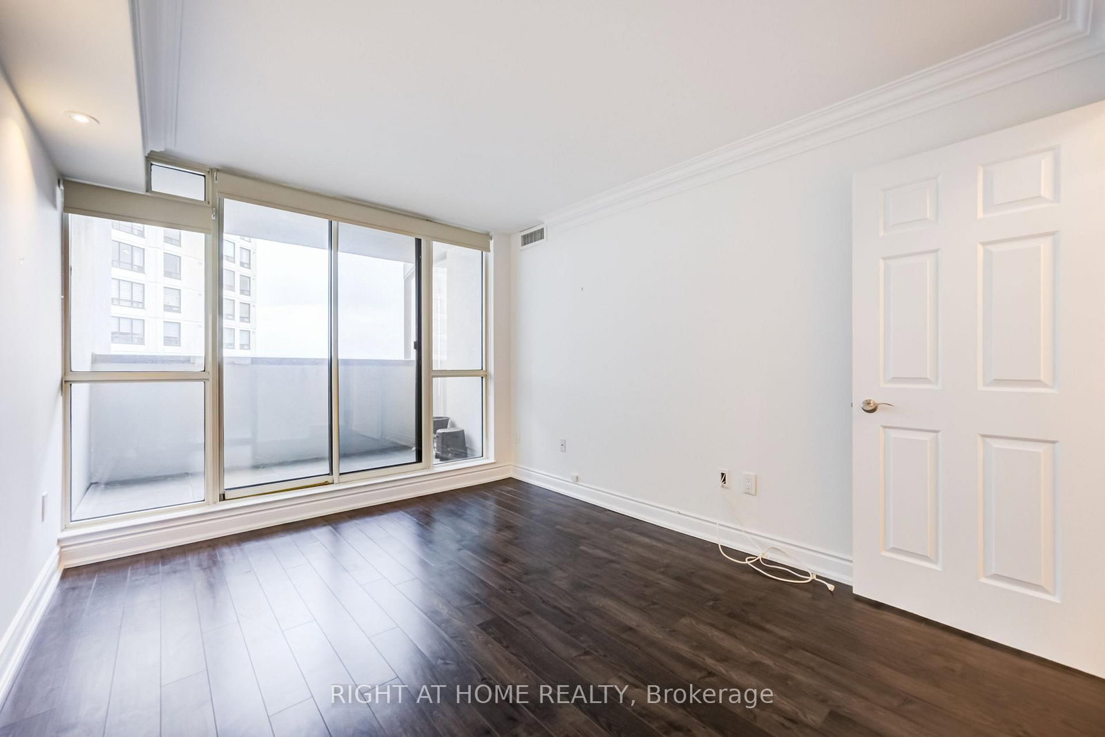 333 W CLARK Avenue • #412 • Vaughan, ON photo 32