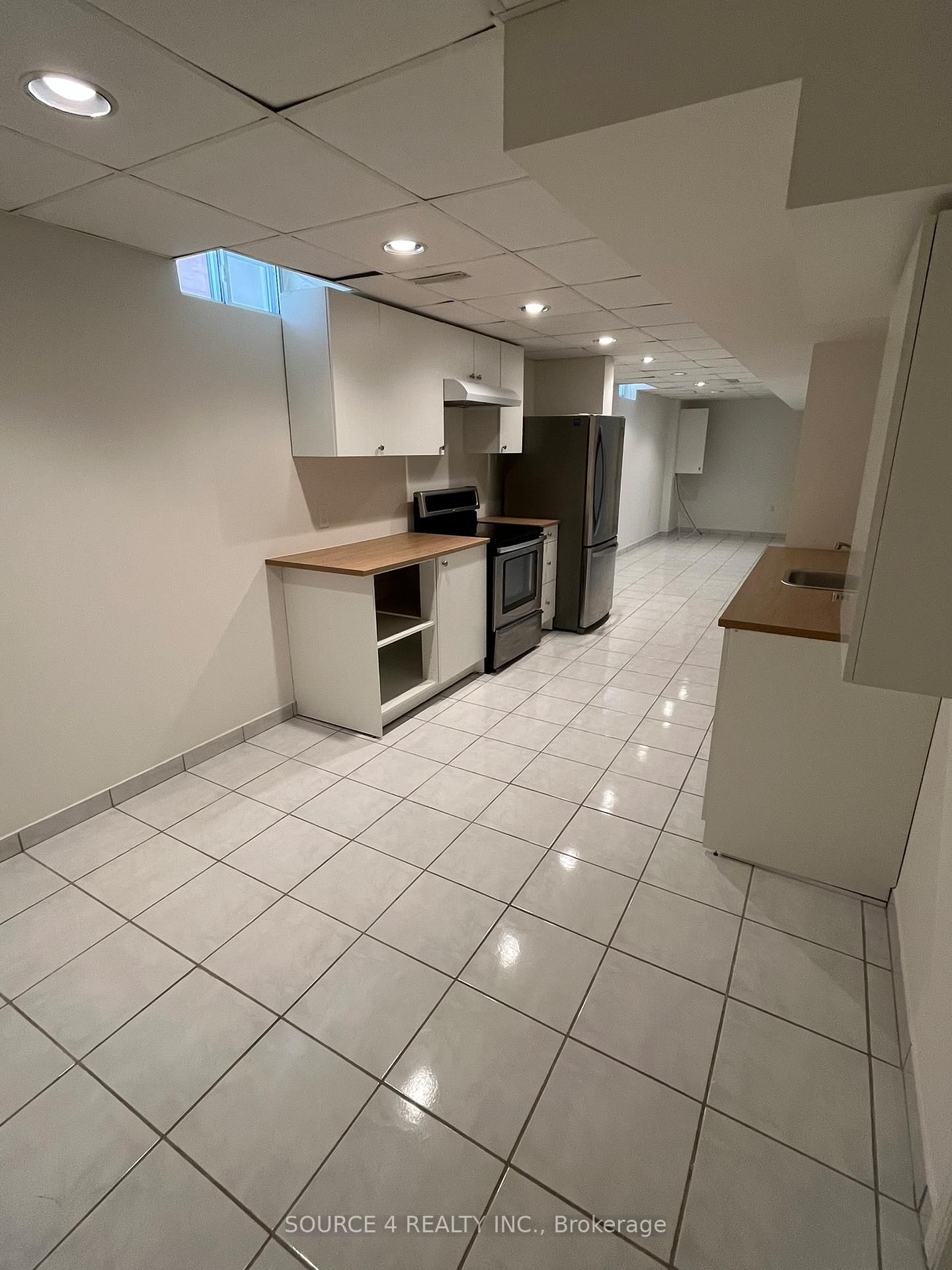 Basement - 138 Venetian Crescent, Vaughan 3