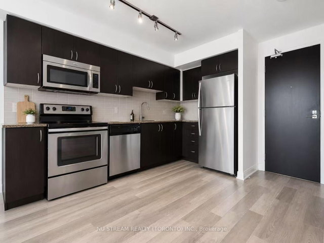 721 - 372 Highway 7 E