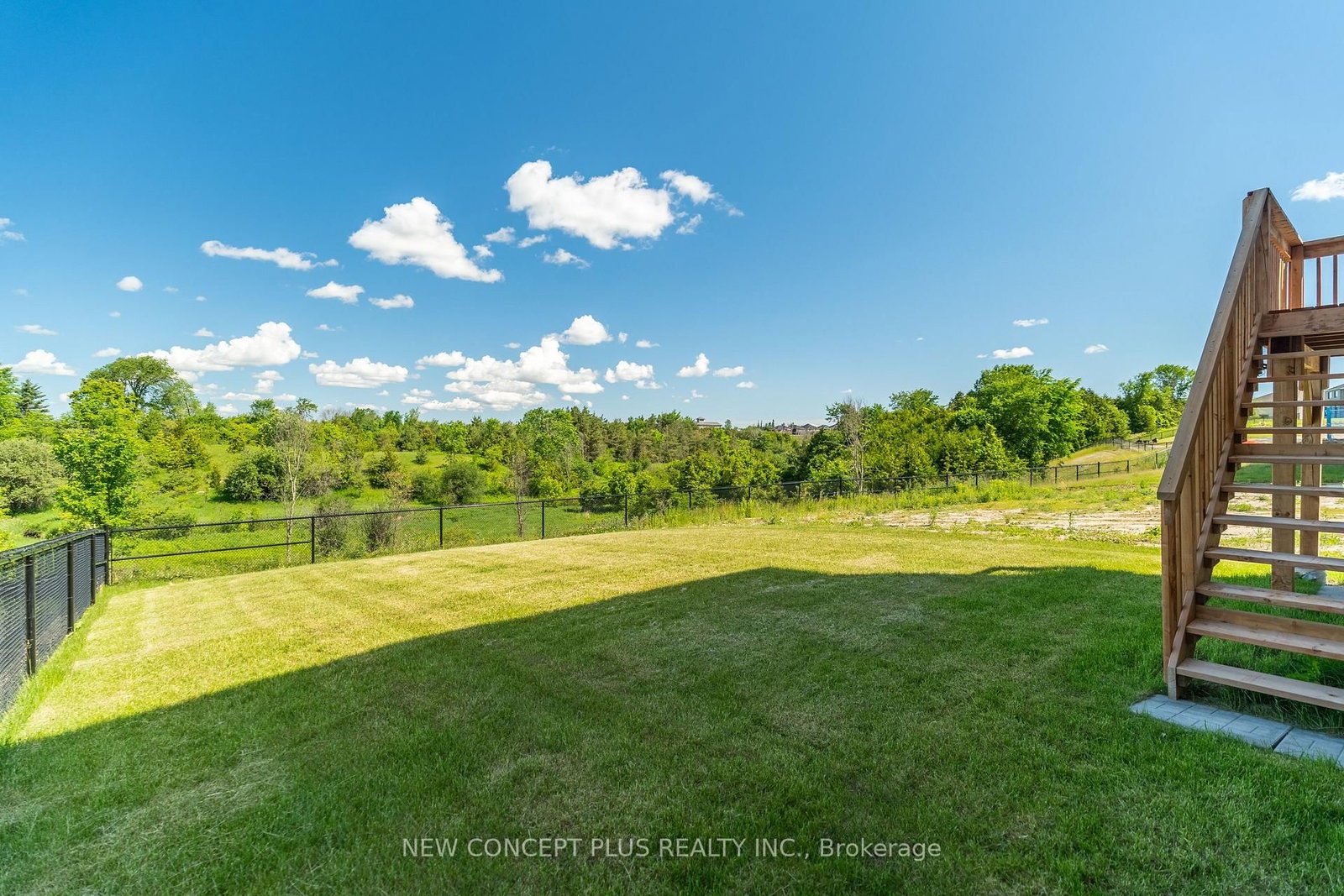 63 Bluebird Boulevard • Adjala-Tosorontio, ON photo 11