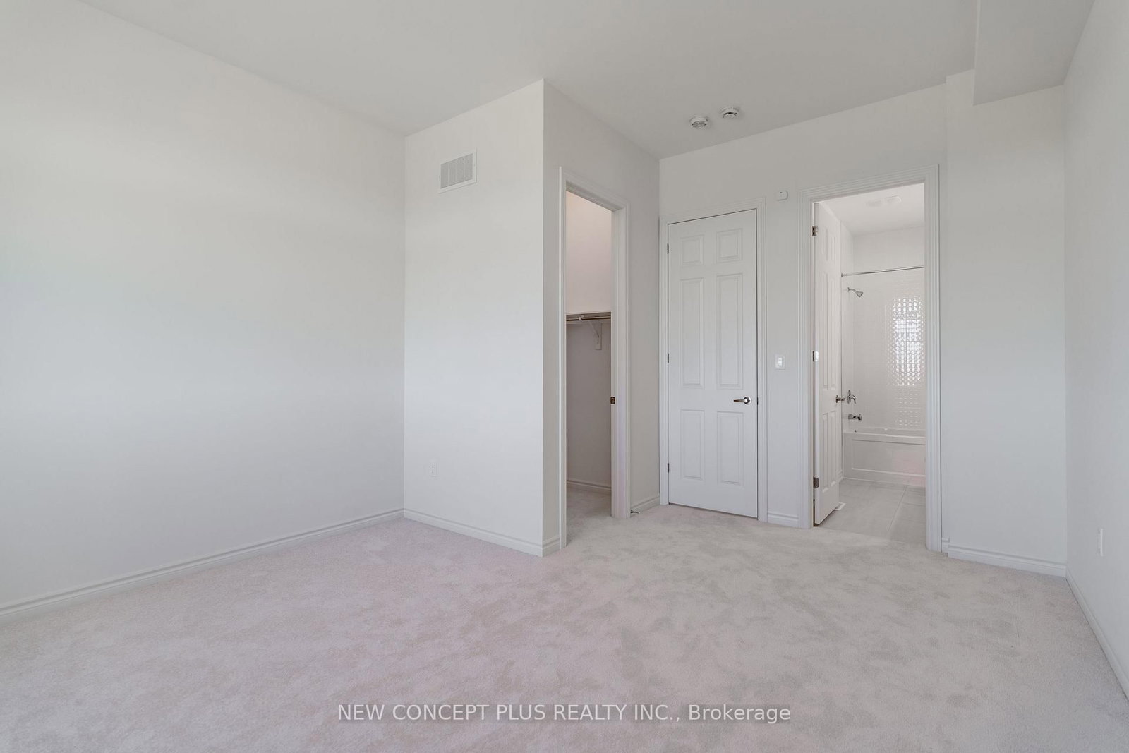 63 Bluebird Boulevard • Adjala-Tosorontio, ON photo 6