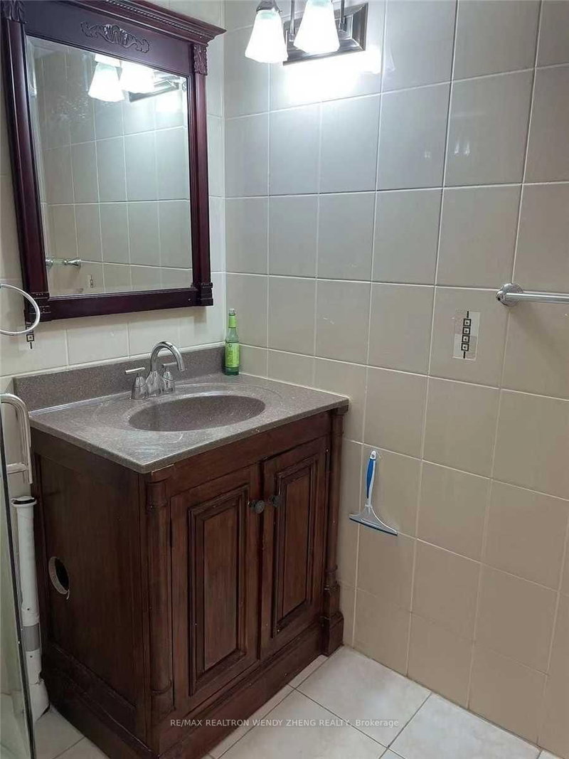 home for lease on Bsmt-91 William Honey Crescent