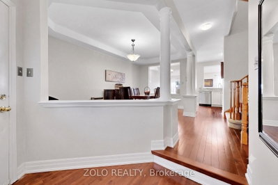 87 Nottingham Drive • Richmond Hill, ON photo 5