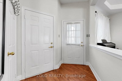 87 Nottingham Drive • Richmond Hill, ON photo 6