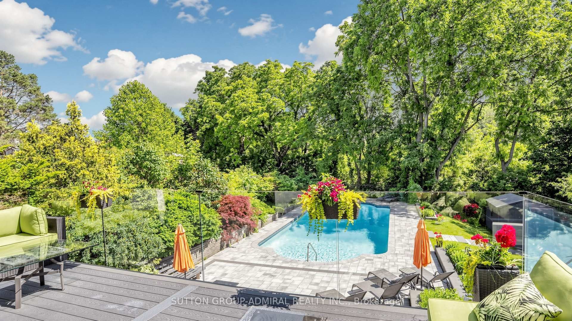 33 Thorny Brae Drive