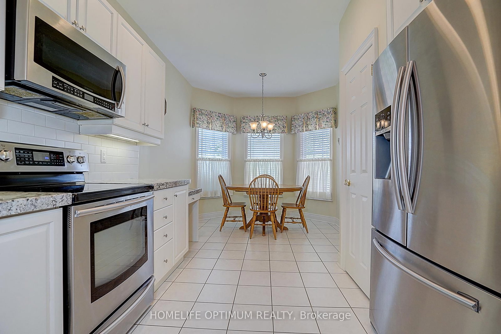 30 Couples Gallery • Whitchurch-Stouffville, ON photo 11