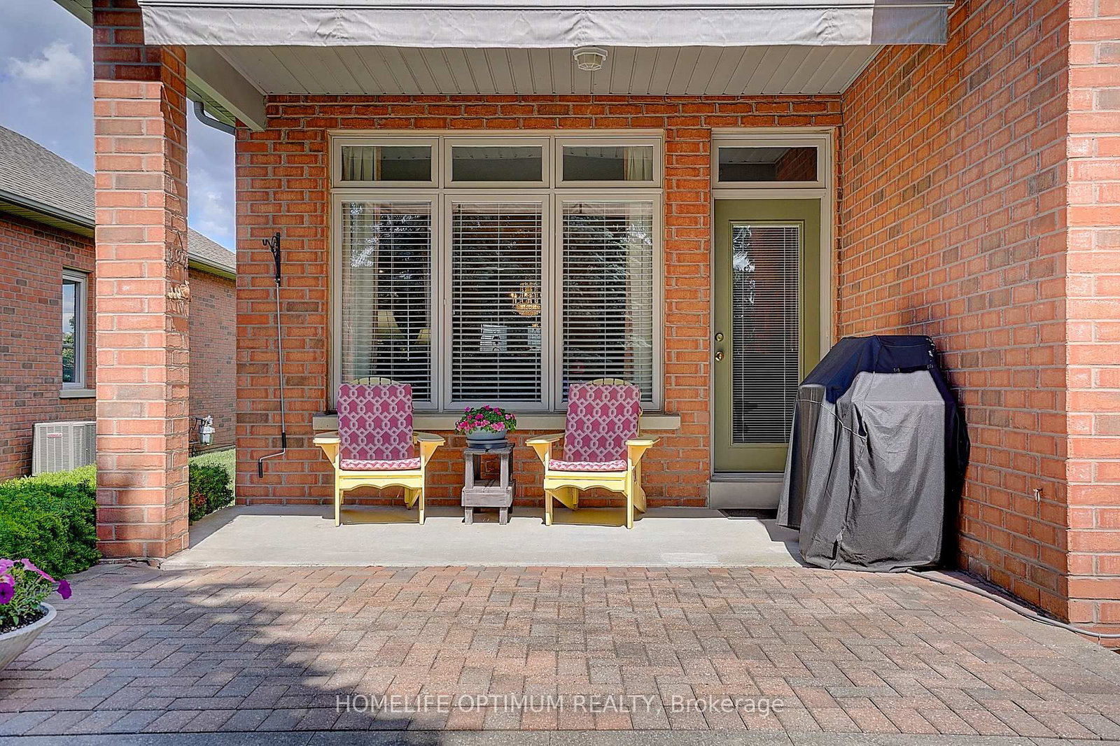 30 Couples Gallery • Whitchurch-Stouffville, ON photo 35