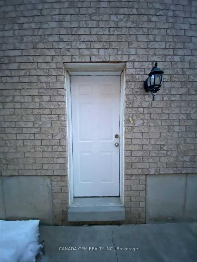 54 Clearmeadow Boulevard