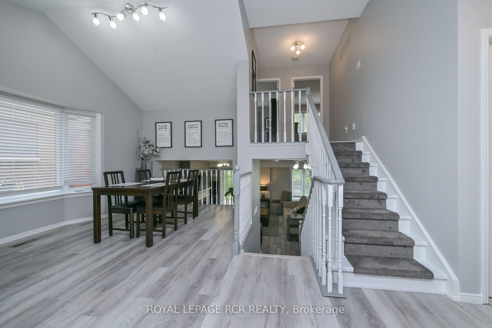 114 Green Briar Road • New Tecumseth, ON photo 5